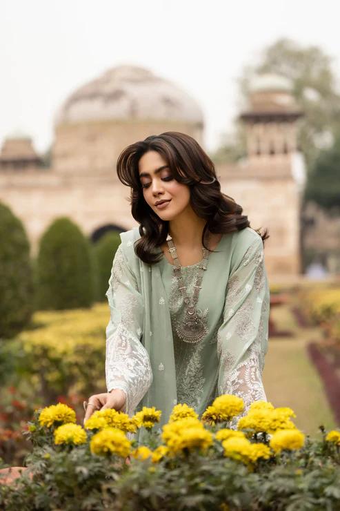 Embroidered Long Shirt with Capri - Image 5