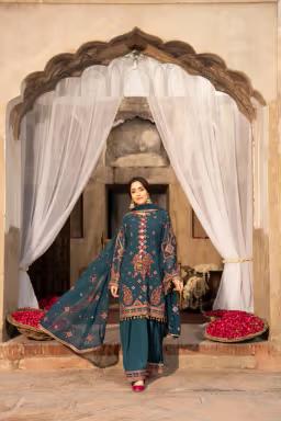 Embroidered Short Shirt & Shalwar - Image 12
