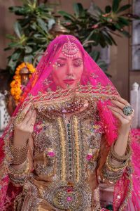 Pure Resham Mesuri Embroidered - Thumbnail 9