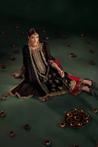 Chiffon & Silk Suit with 2Tone Dupatta - Thumbnail 1