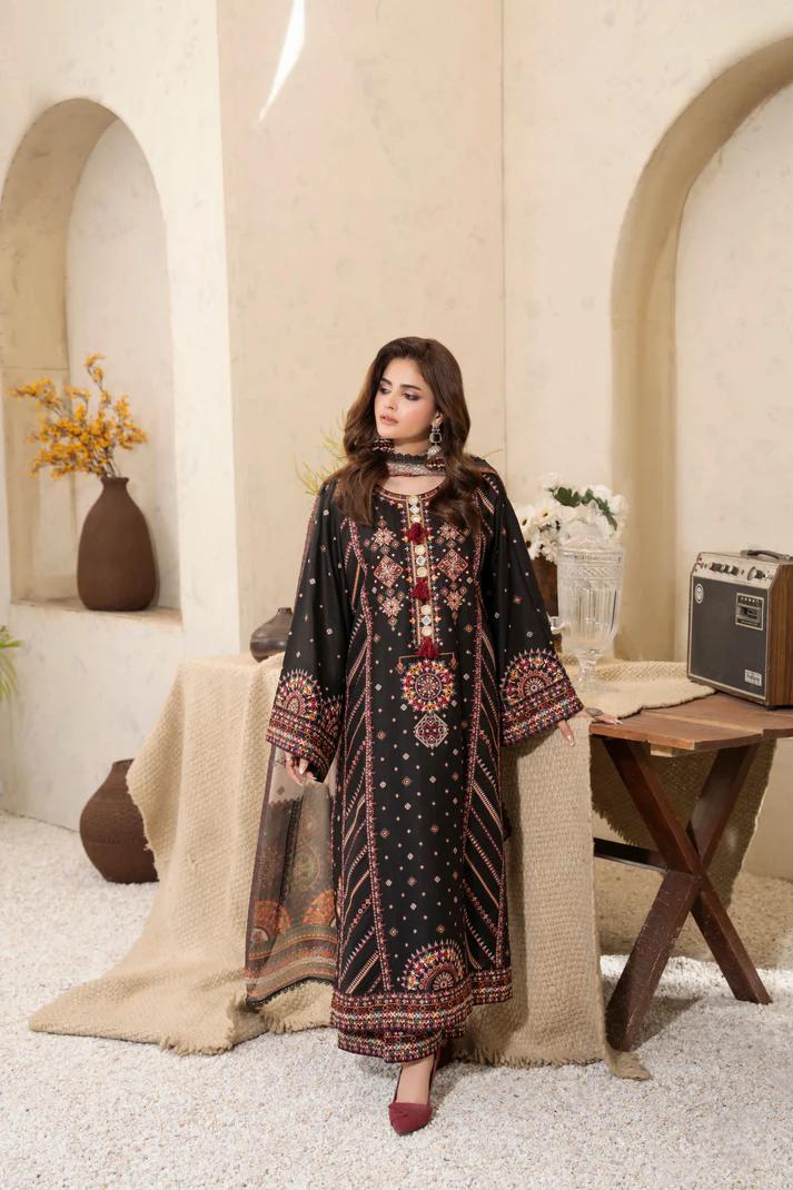 Kashmiri Embroidered Long Shirt with Silk Dupatta - Image 9