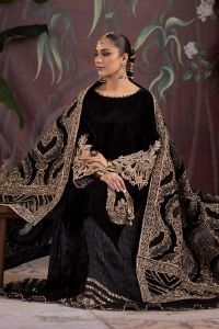 Embroidered Velvet Suit with Net Shawl - Thumbnail 6