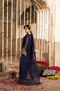 Multi-Thread Shirt with 3D Motifs & Russian Grip Shalwar - Thumbnail 5
