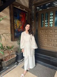 Lace Suit with Embroidered Flapper - Thumbnail 5