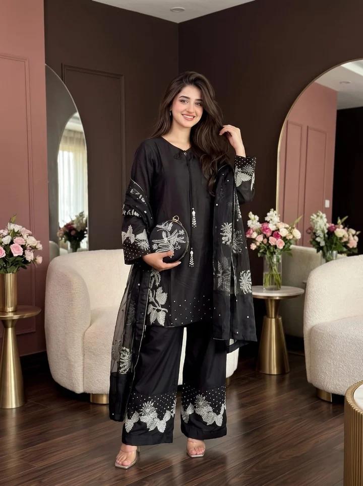 Black Embellished Suit with Organza Dupatta - Image 1