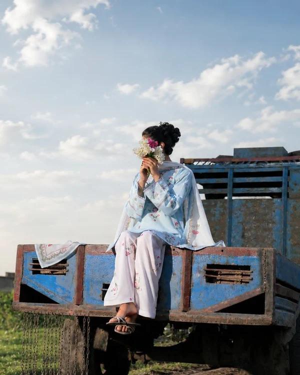 Floral Embroidered Lawn Suit - Image 3