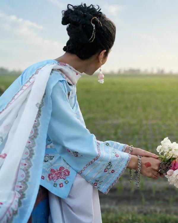 Floral Embroidered Lawn Suit - Image 5