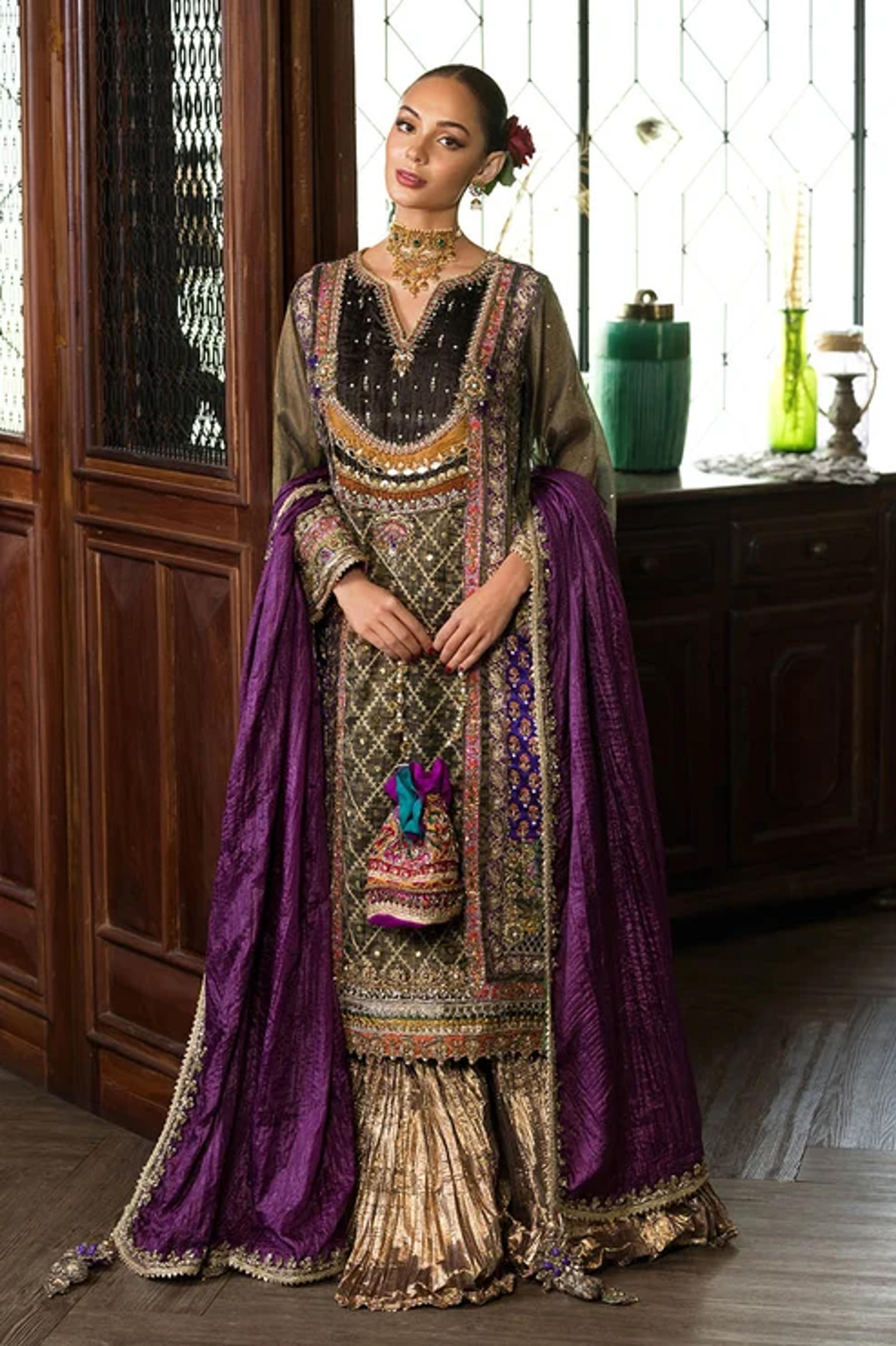 Opulent Aari & Mukesh Embroidered Bridal Suit - Thumbnail 2