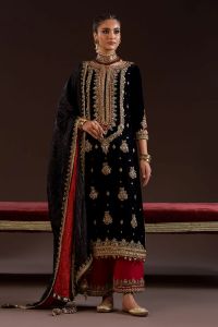 Hand-Embroidered Velvet & Silk - Thumbnail 1