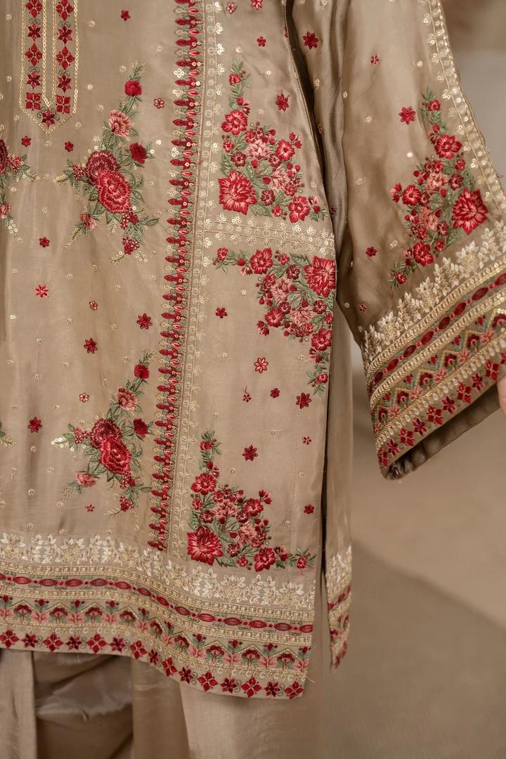 Embroidered Tilla Sequin Suit - Image 12