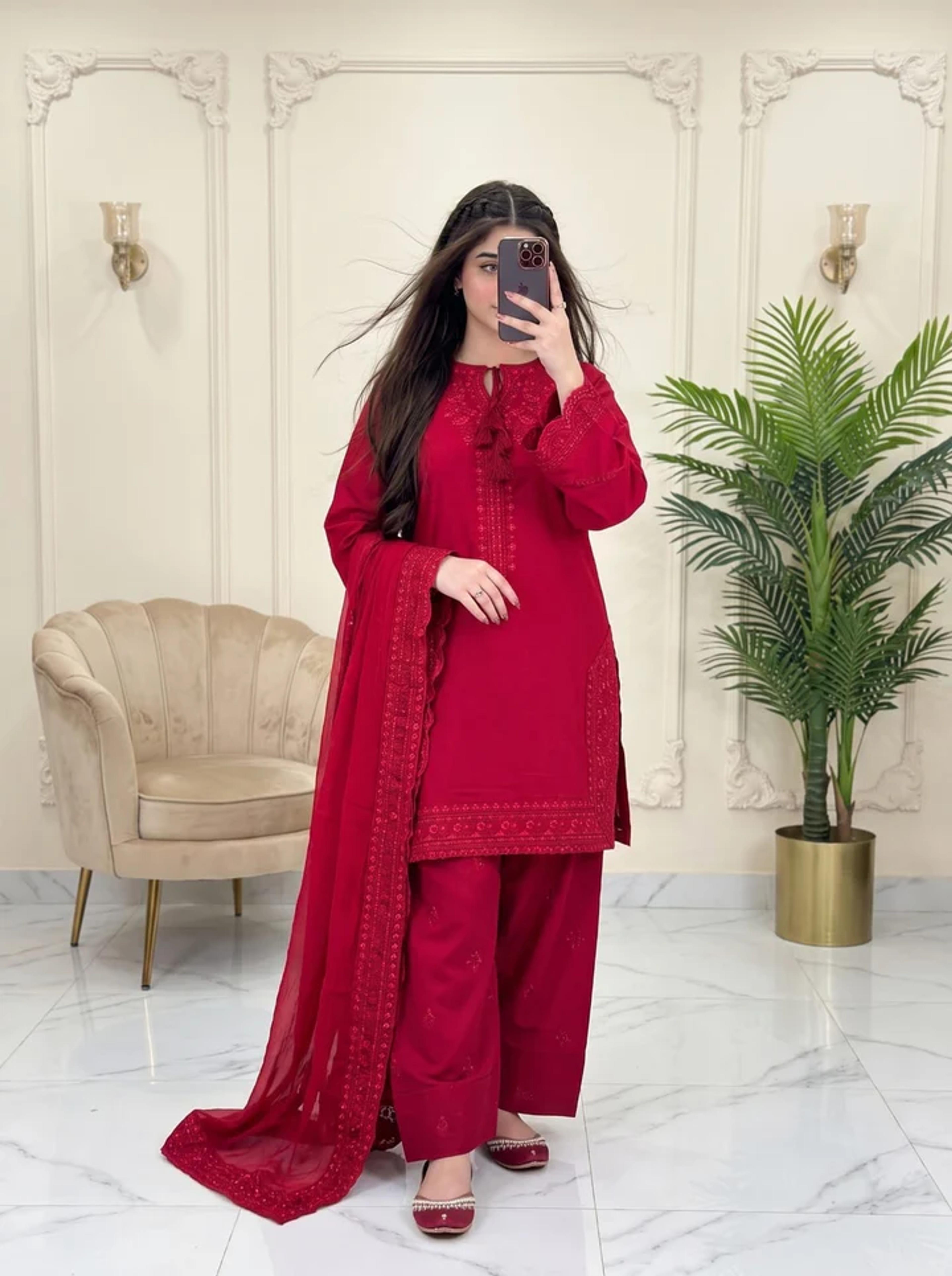 Ruby Elegance Suit with Tassel Detailing - Thumbnail 3