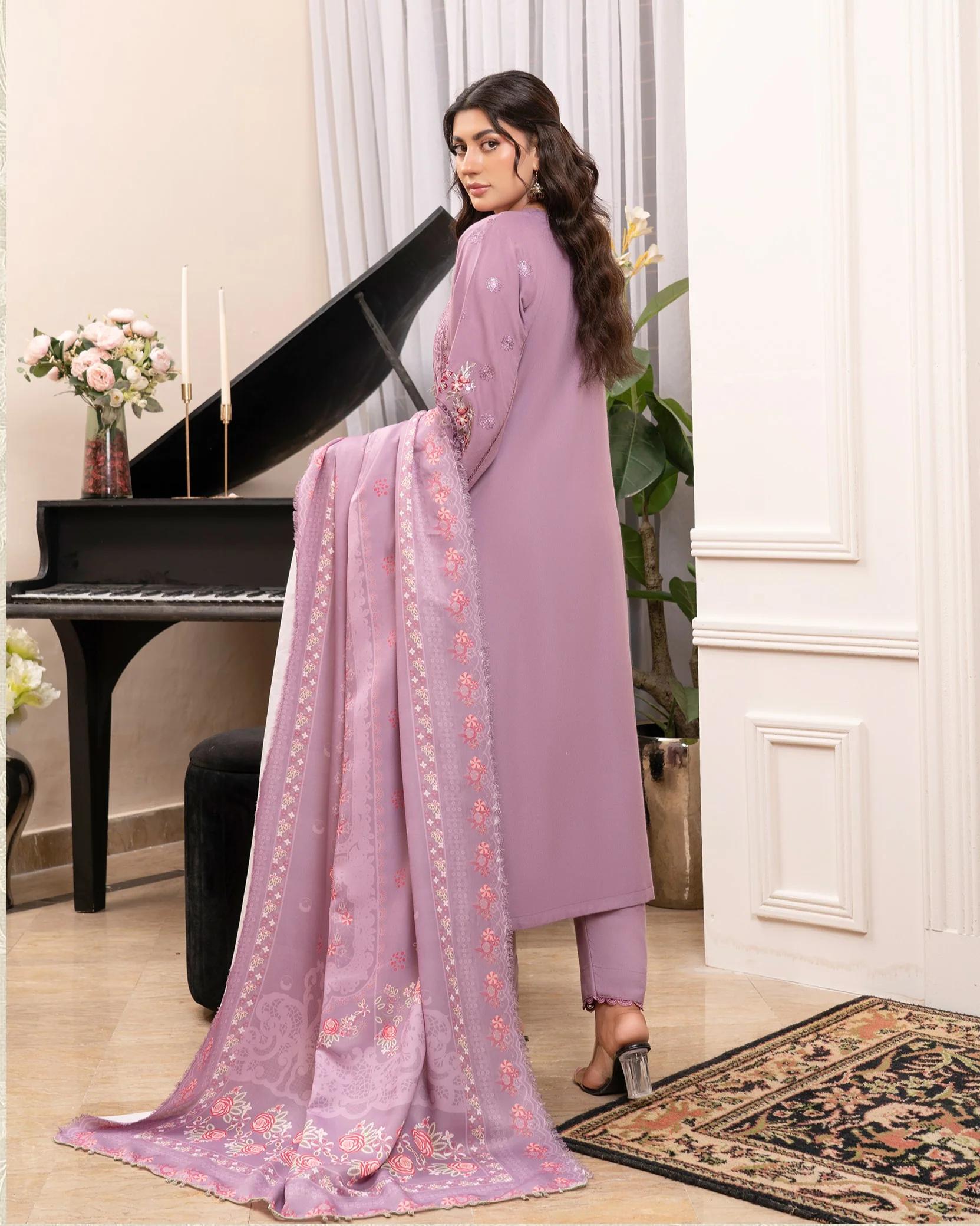 Laiba Bloom Suit - Image 2