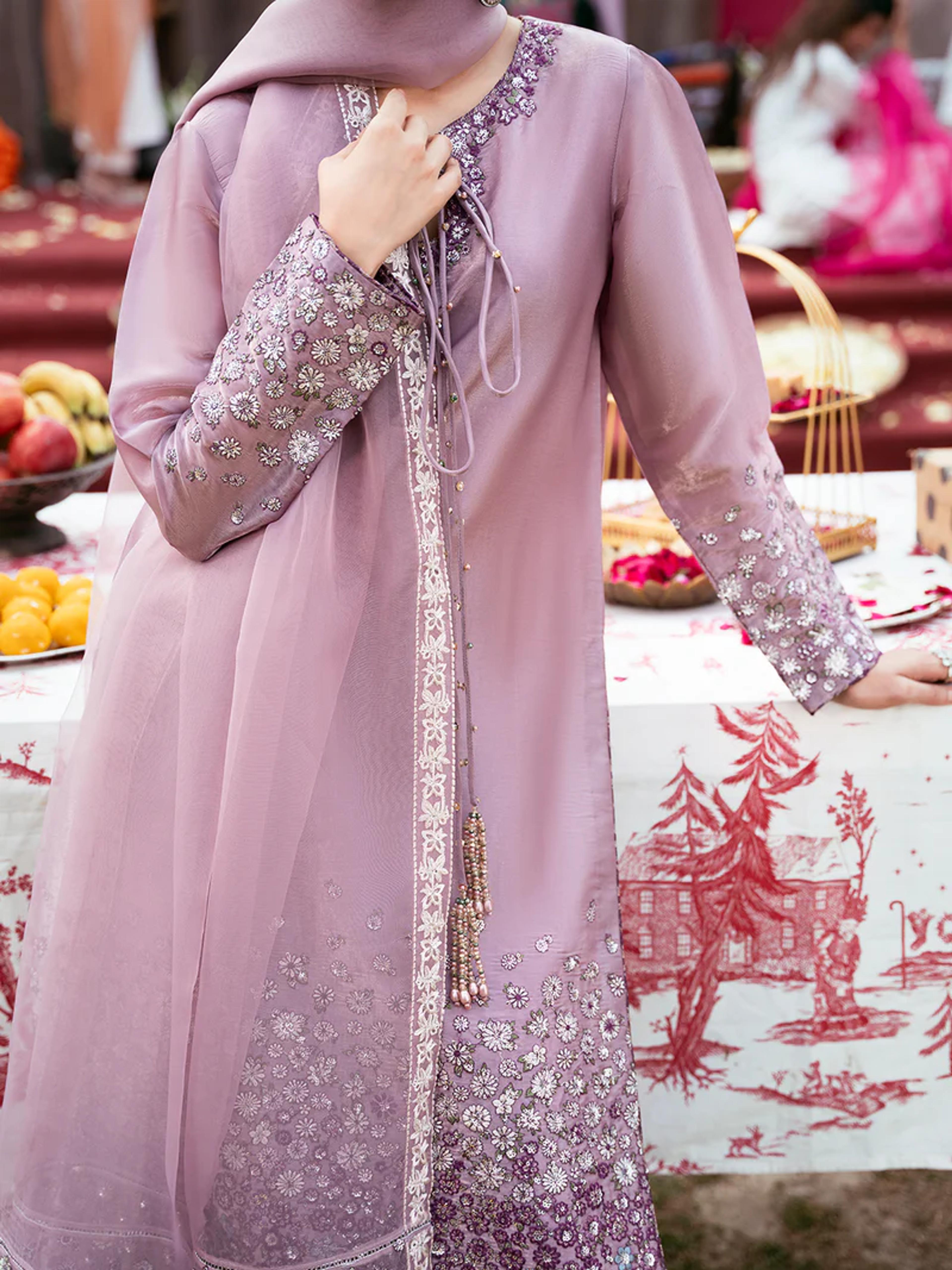 Spangle Embroidered Silk Ensemble - Thumbnail 5