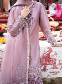 Spangle Embroidered Silk Ensemble - Thumbnail 5