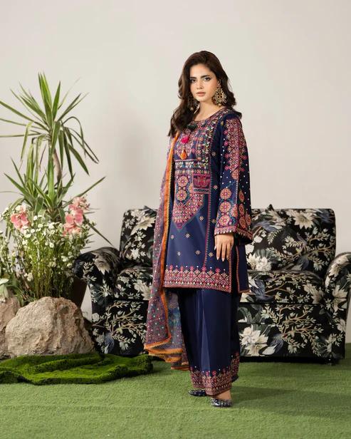 Balochi Embroidered Farshi Suit - Image 13
