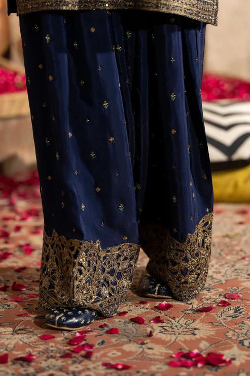 Multi-Thread Shirt with 3D Motifs & Russian Grip Shalwar - Image 6