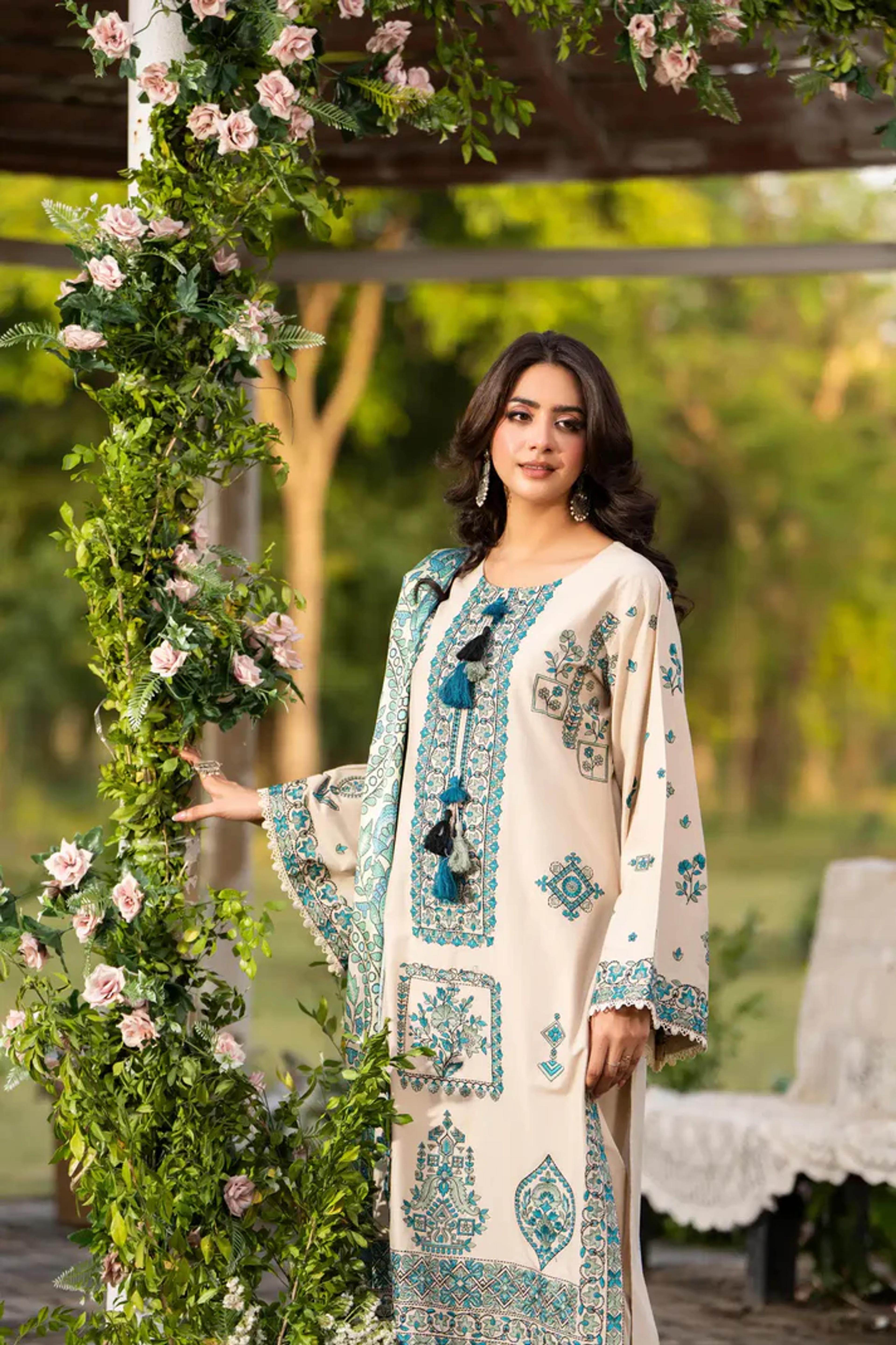 Multi-Thread Embroidered Shirt with Silk Dupatta & Plazo - Thumbnail 6