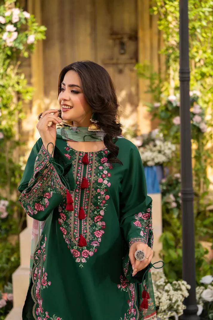 Short Shirt with Dori Tassels & Chiffon Dupatta - Image 4