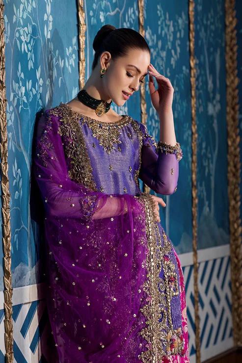 Hand-Embroidered Mesuri Karandi - Image 12