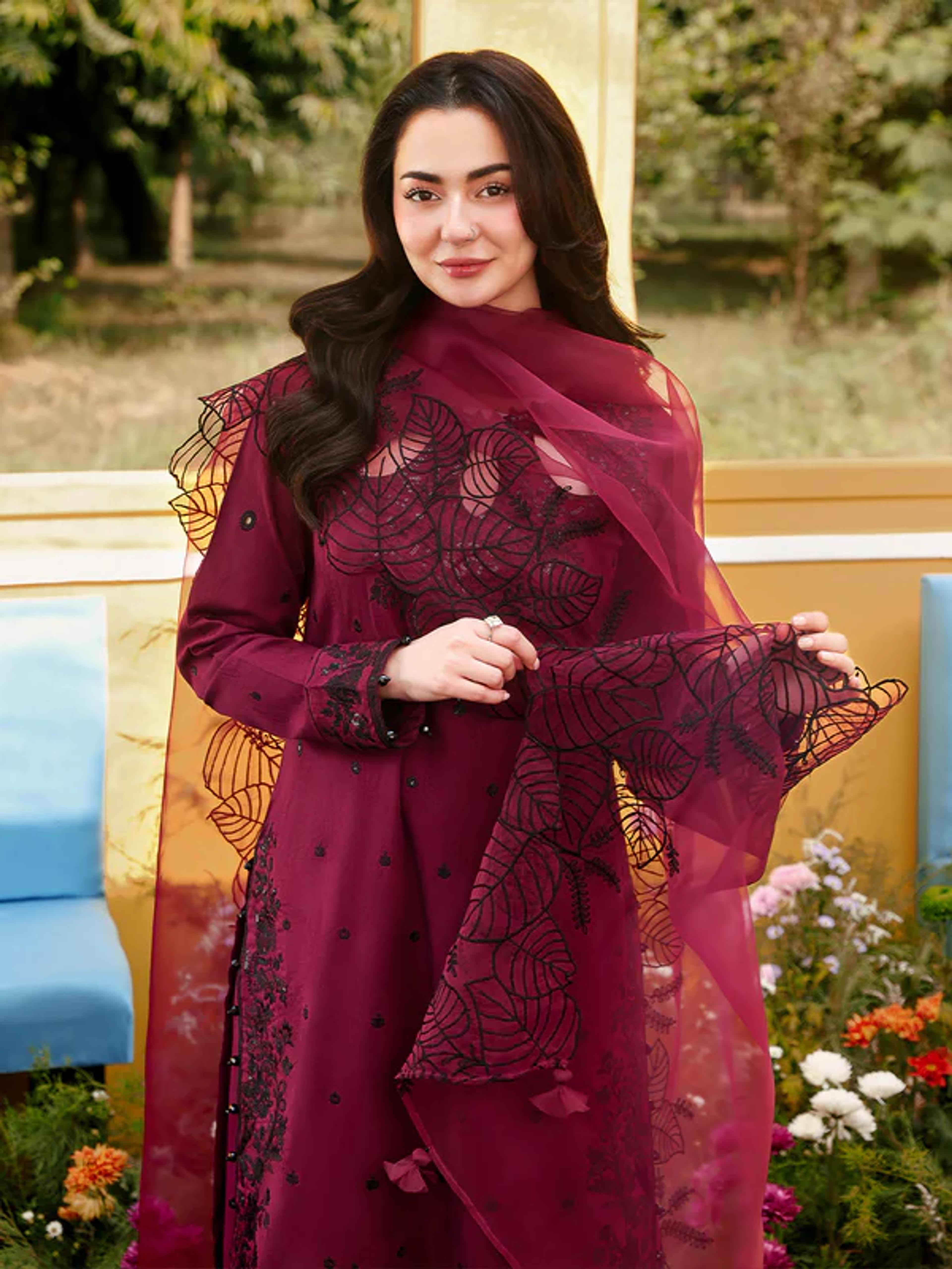 Handcrafted Jacquard with Cutwork Organza Dupatta - Thumbnail 6