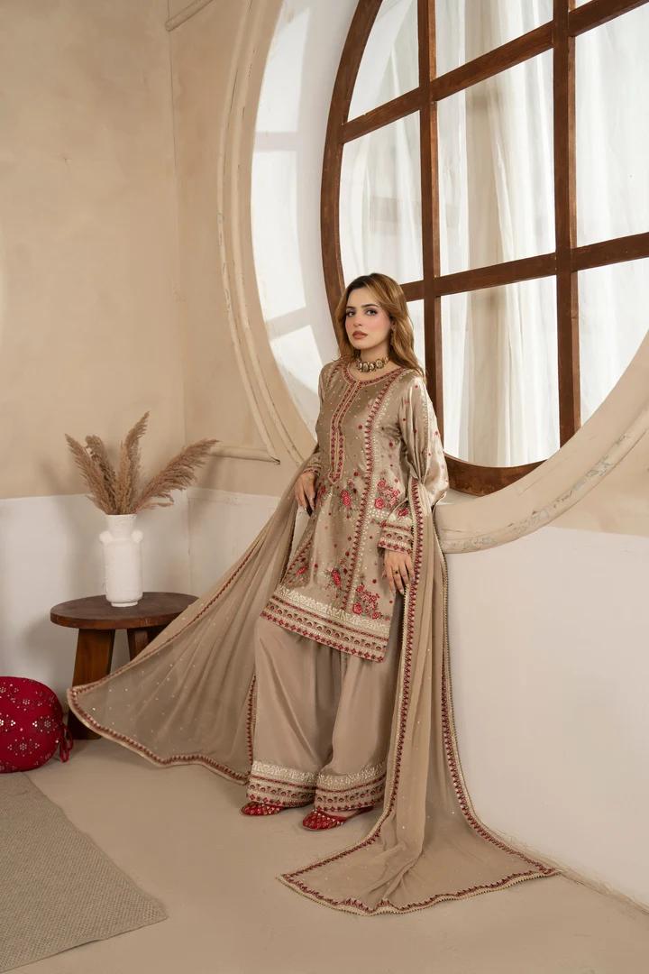 Embroidered Tilla Sequin Suit - Image 8
