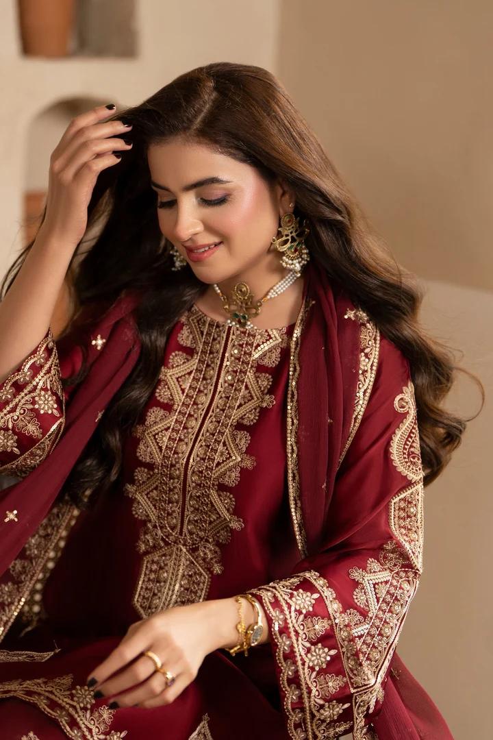 Regal Paisley Tilla Suit - Image 12