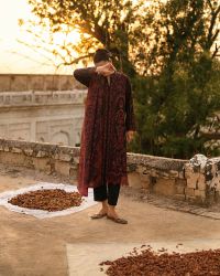 Embroidered Lace Lawn Ensemble - Thumbnail 1