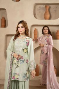 Bloom Embroidered Silk Suit - Thumbnail 16