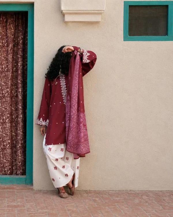 Lawn & Lace Ensemble - Image 6