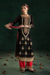 Chiffon & Silk Suit with 2Tone Dupatta - Thumbnail 4