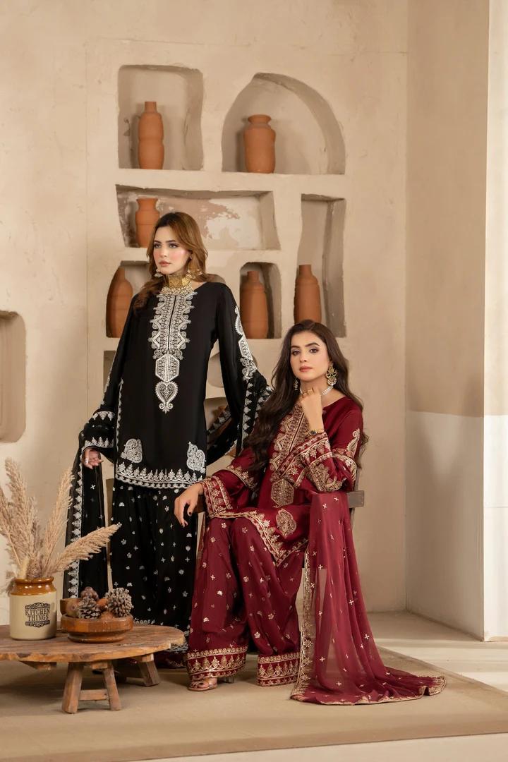 Regal Paisley Tilla Suit - Image 1