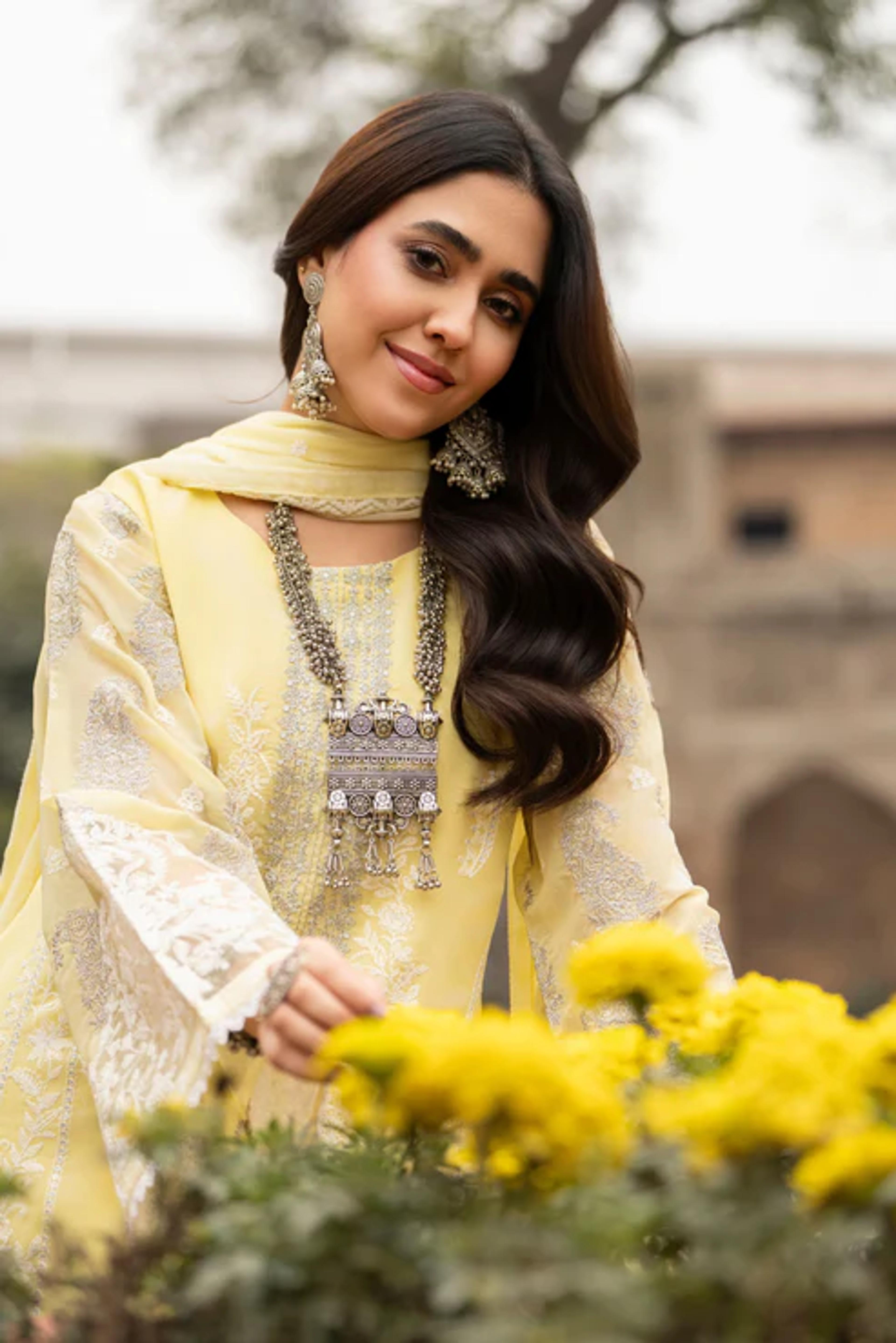 Embroidered Long Shirt with Capri - Thumbnail 9
