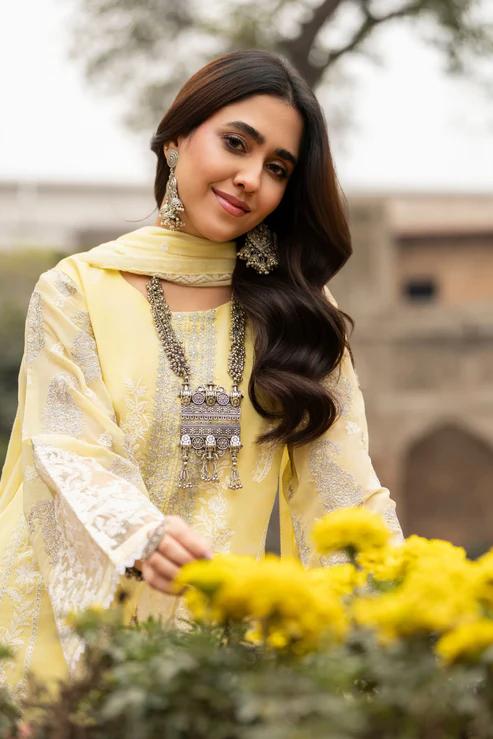 Embroidered Long Shirt with Capri - Image 9