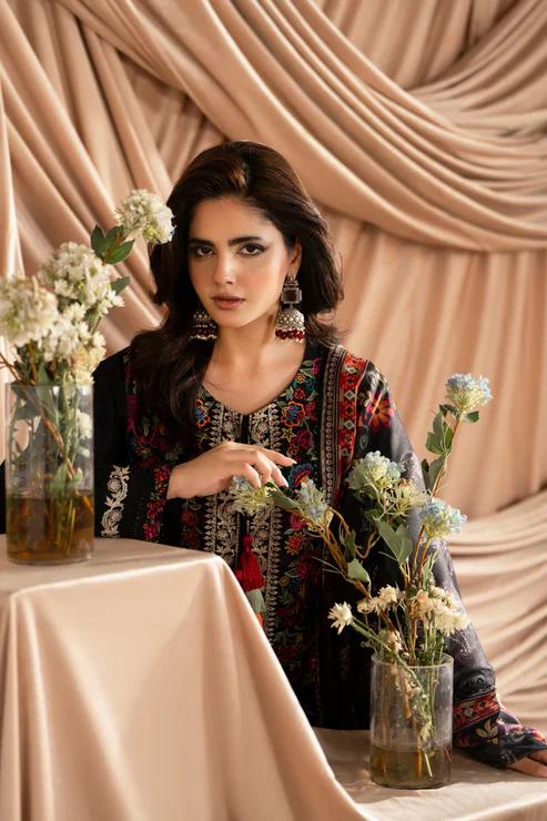 Kashmiri Stitch Embroidered with Loose Trouser - Image 12