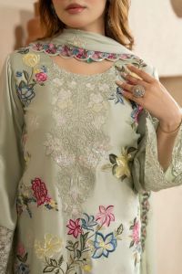 Bloom Embroidered Silk Suit - Thumbnail 12