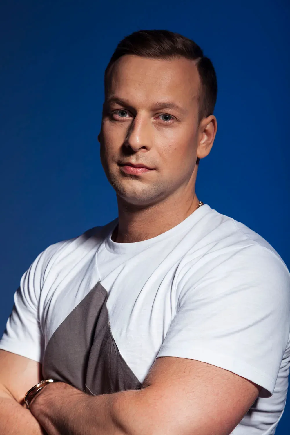 Men's portrait session in the Riga studio, photo 17