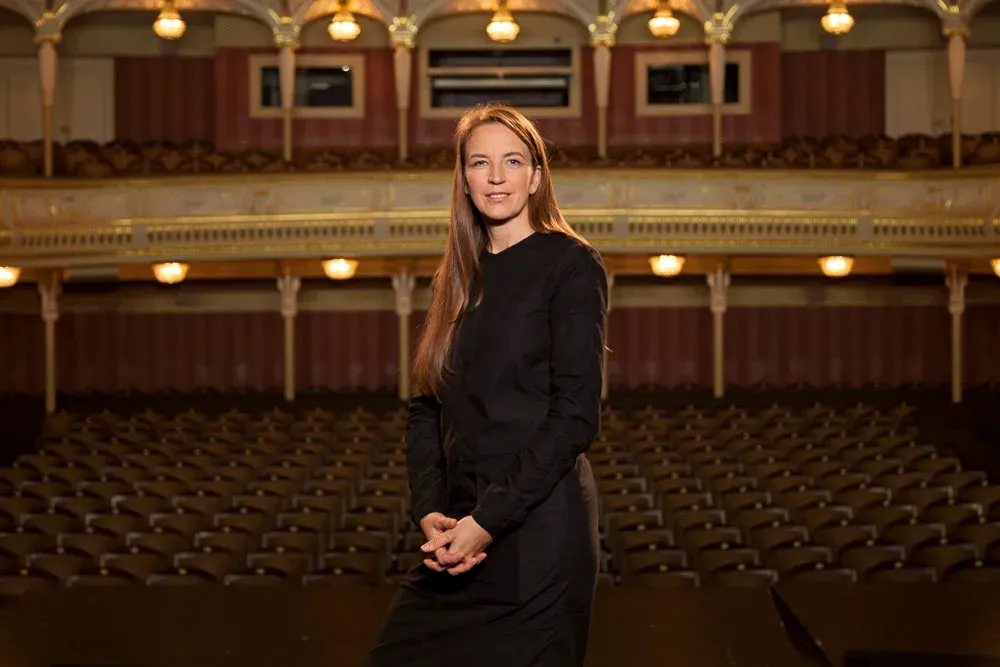Corporate and employee portrait session, photo 11