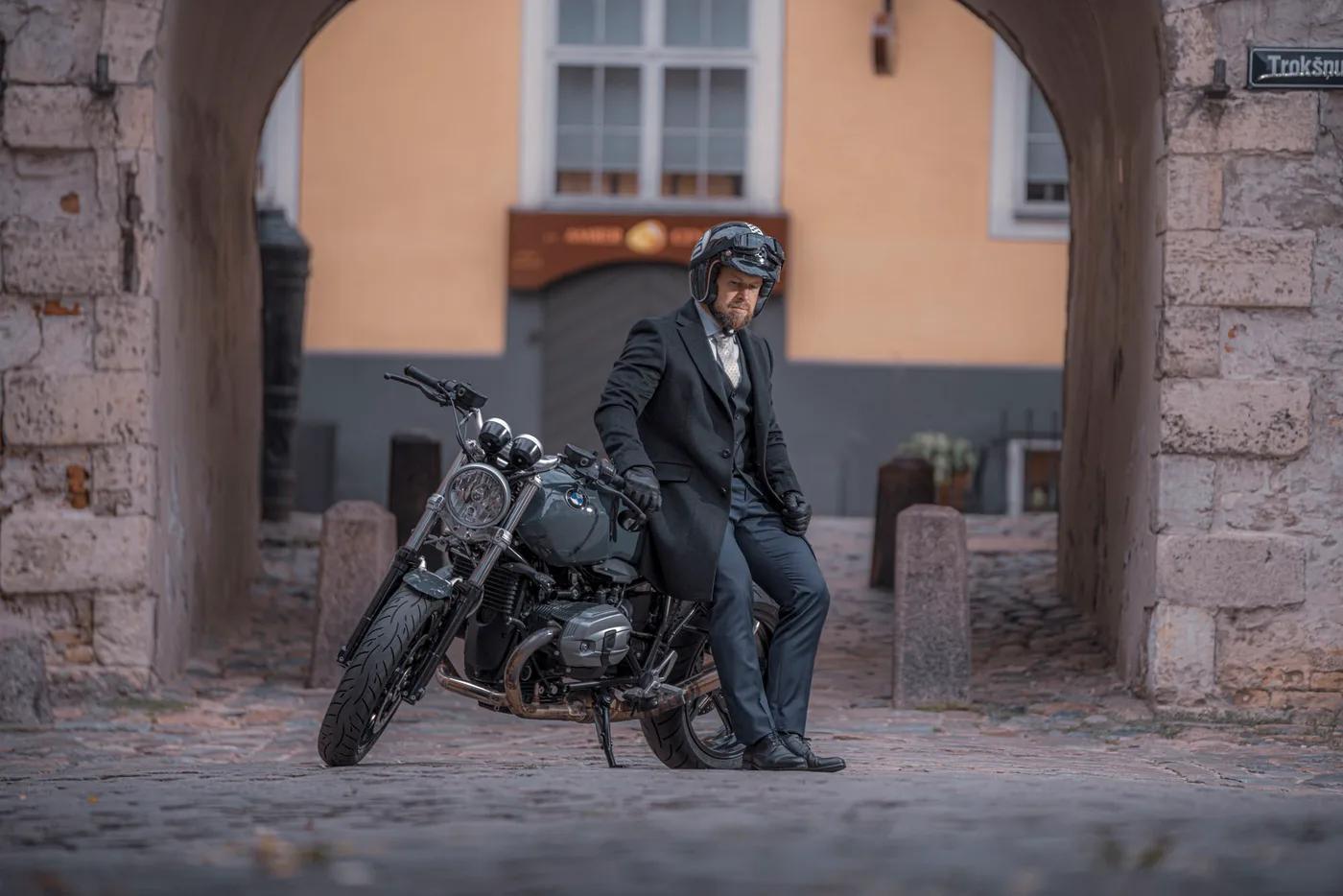 Men's portrait session in the Riga studio, photo 38