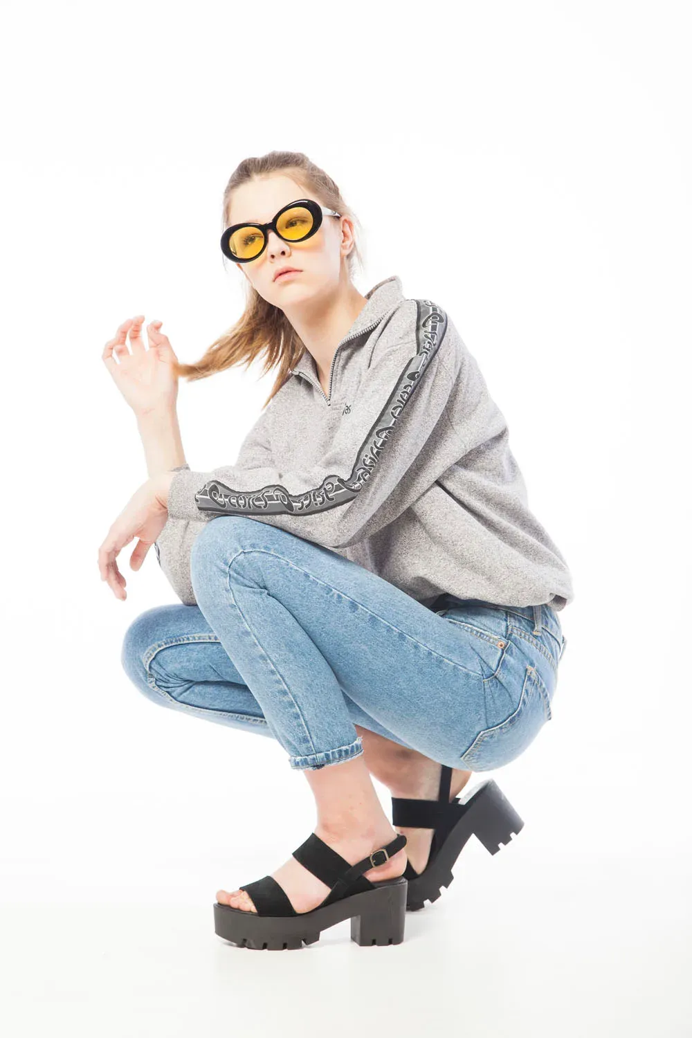 Women's portrait session in the Riga studio, photo 15