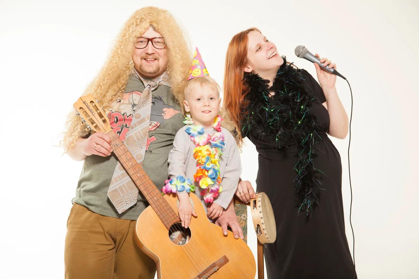 Family portrait session in the Riga studio, photo 9