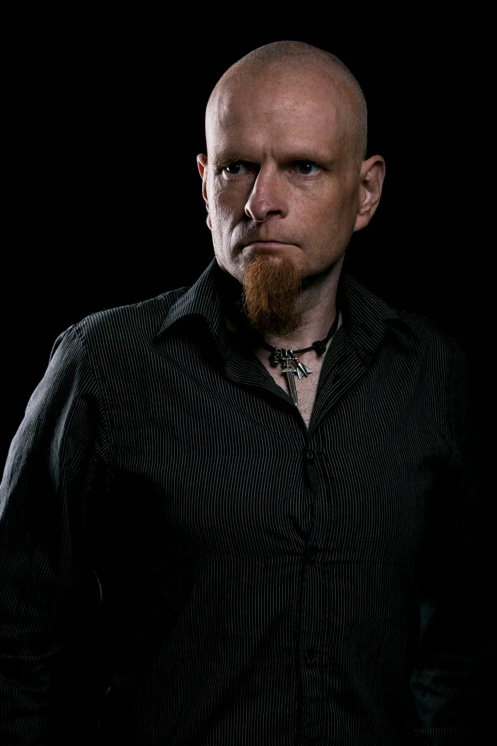 Men's portrait session in the Riga studio, photo 4