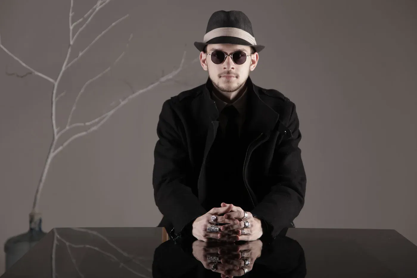 Men's portrait session in the Riga studio, photo 12