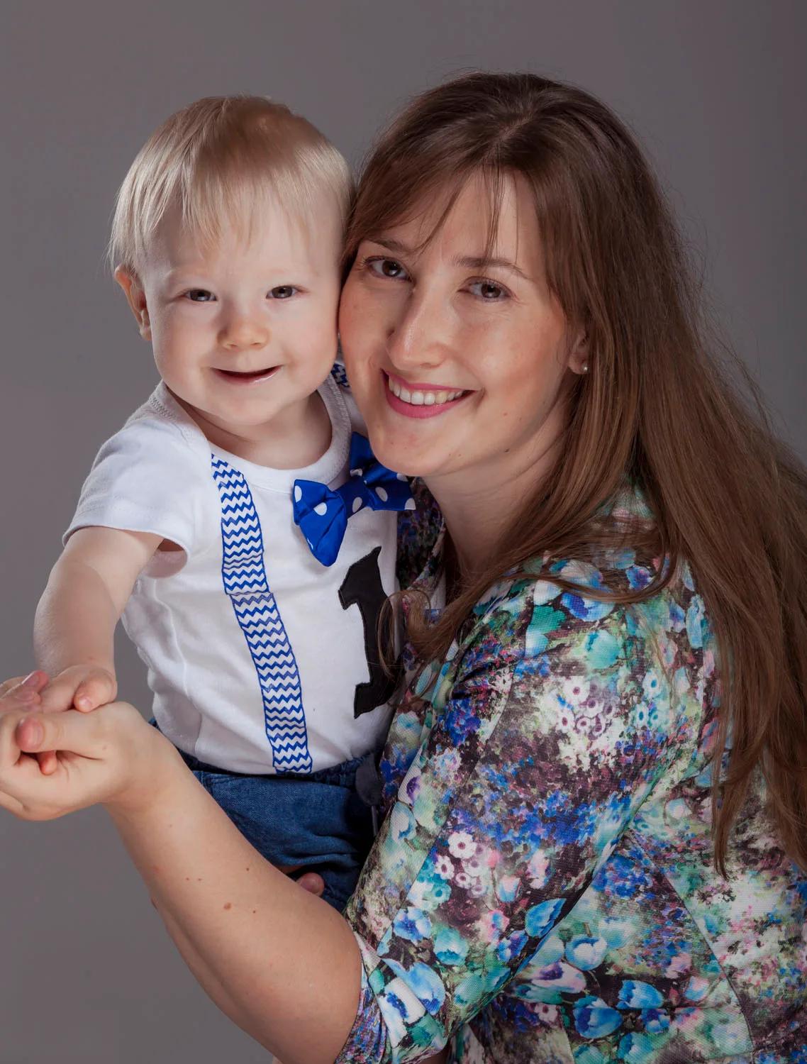 Family portrait session in the Riga studio, photo 3