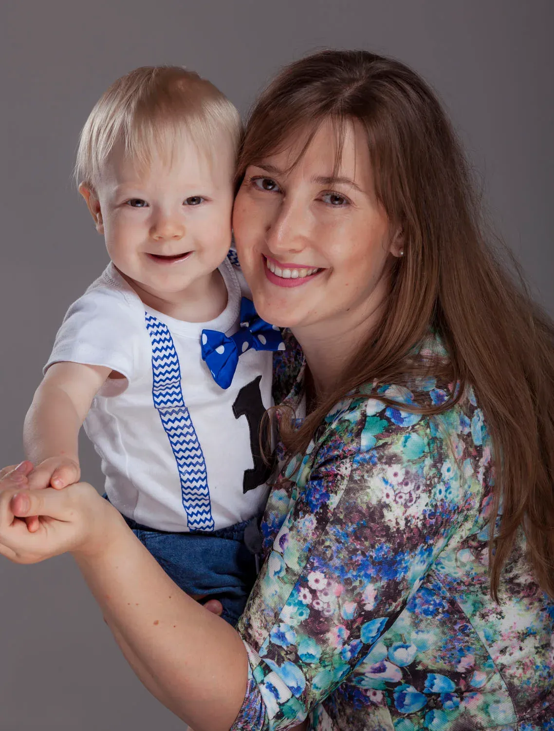 Family portrait session in the Riga studio, photo 3