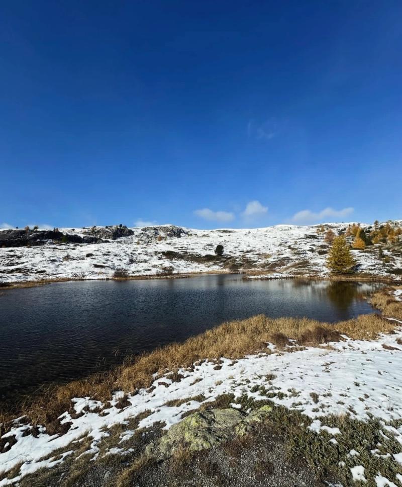 Le Lac Des Sarailles 