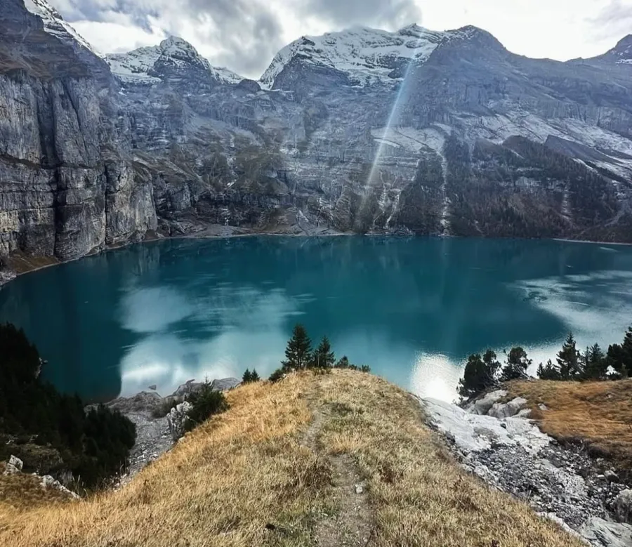 Image Le Lac d'Oeschinensee