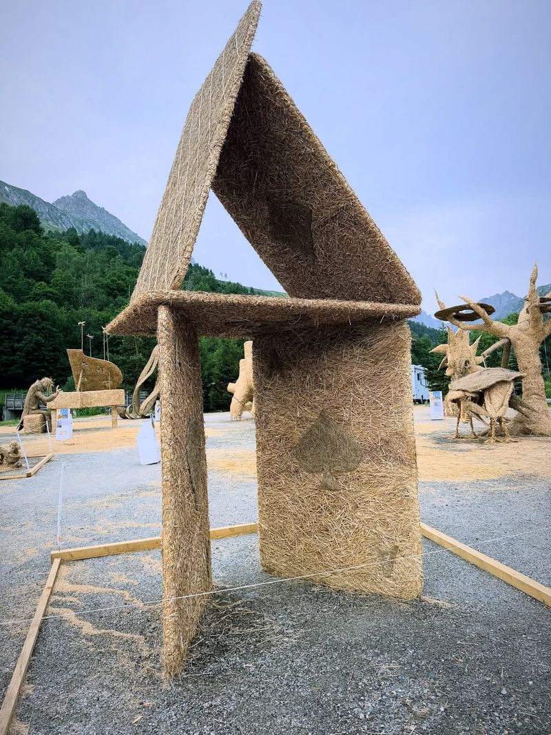 Les Sculptures sur Paille et Foin