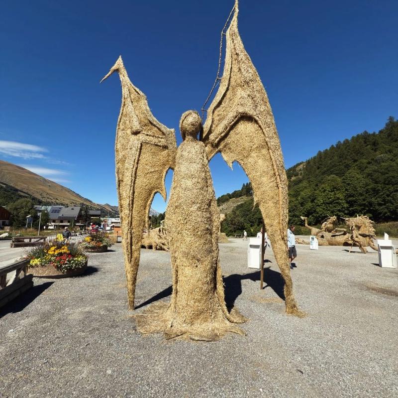 Les Sculptures sur Paille et Foin