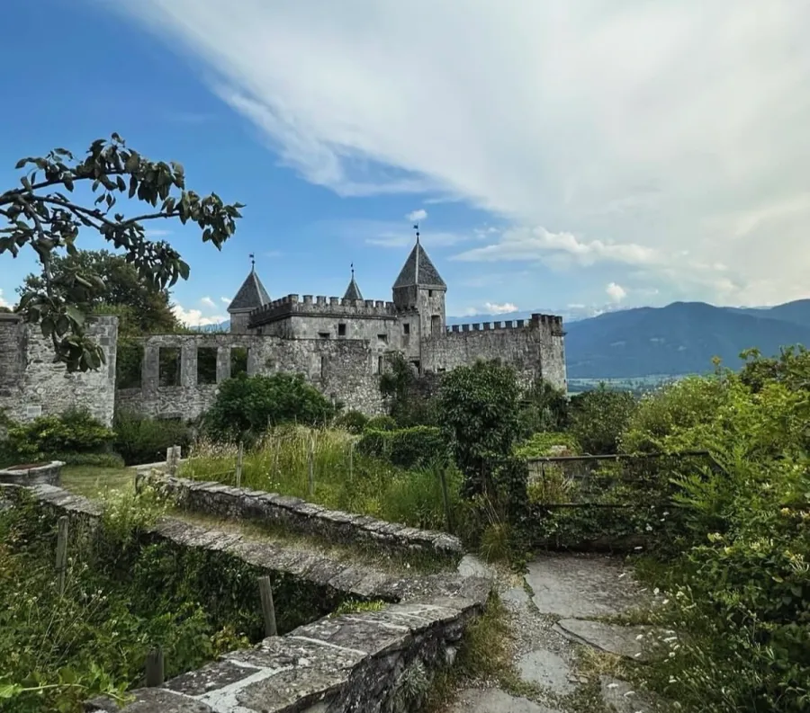 Image Le Château De Miolans