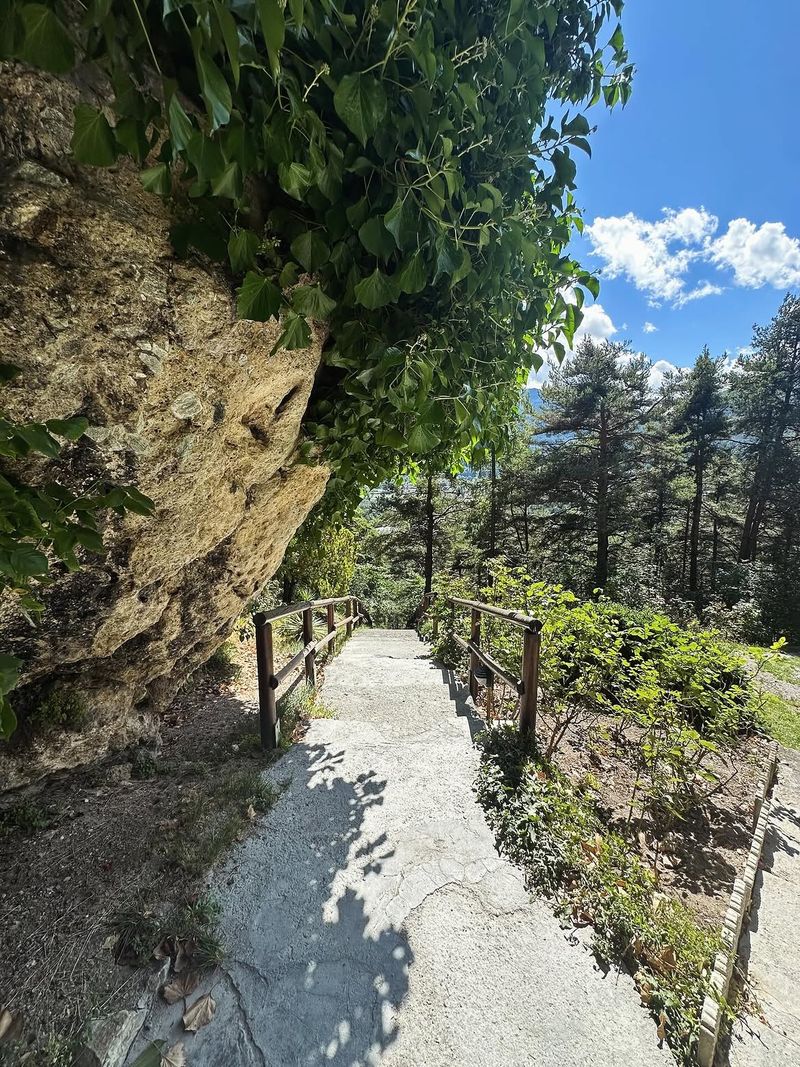 La Grotta Della Beaume